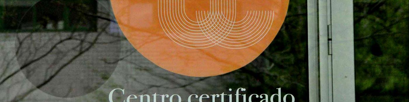 Selo de Calidade na porta dun centro certificado