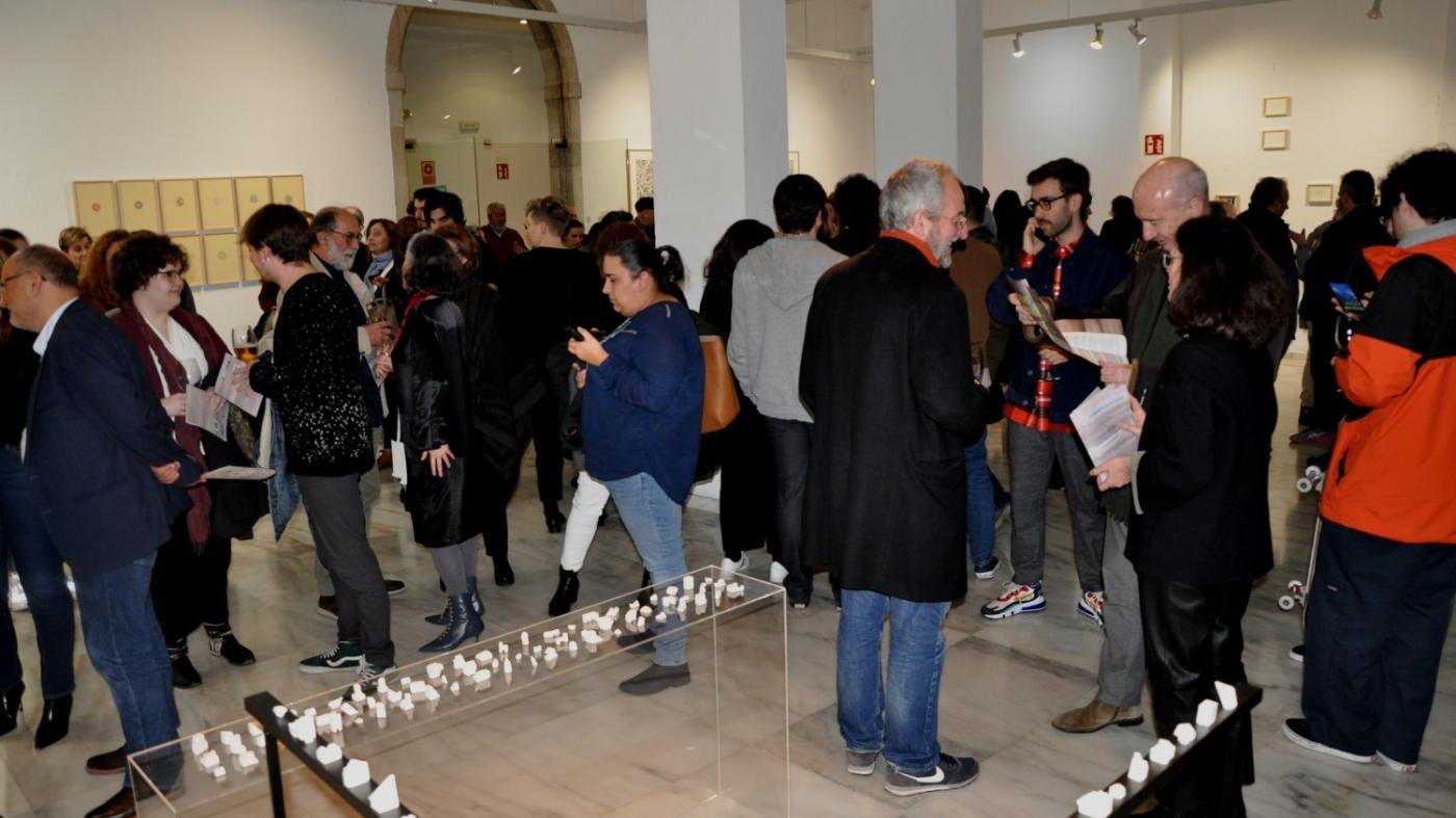 11 ideas verdes incoloras dormen furiosamente desde hoxe na Casa Galega da Cultura 