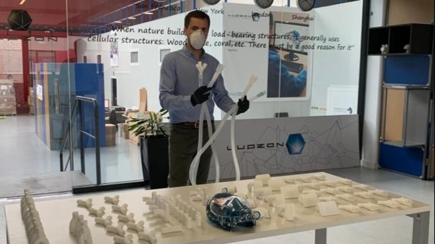 Lupeon desenvolve bifurcadores e trifurcadores para converter máscaras de mergullo en dispositivos de respiración para pacientes con COVID-19 