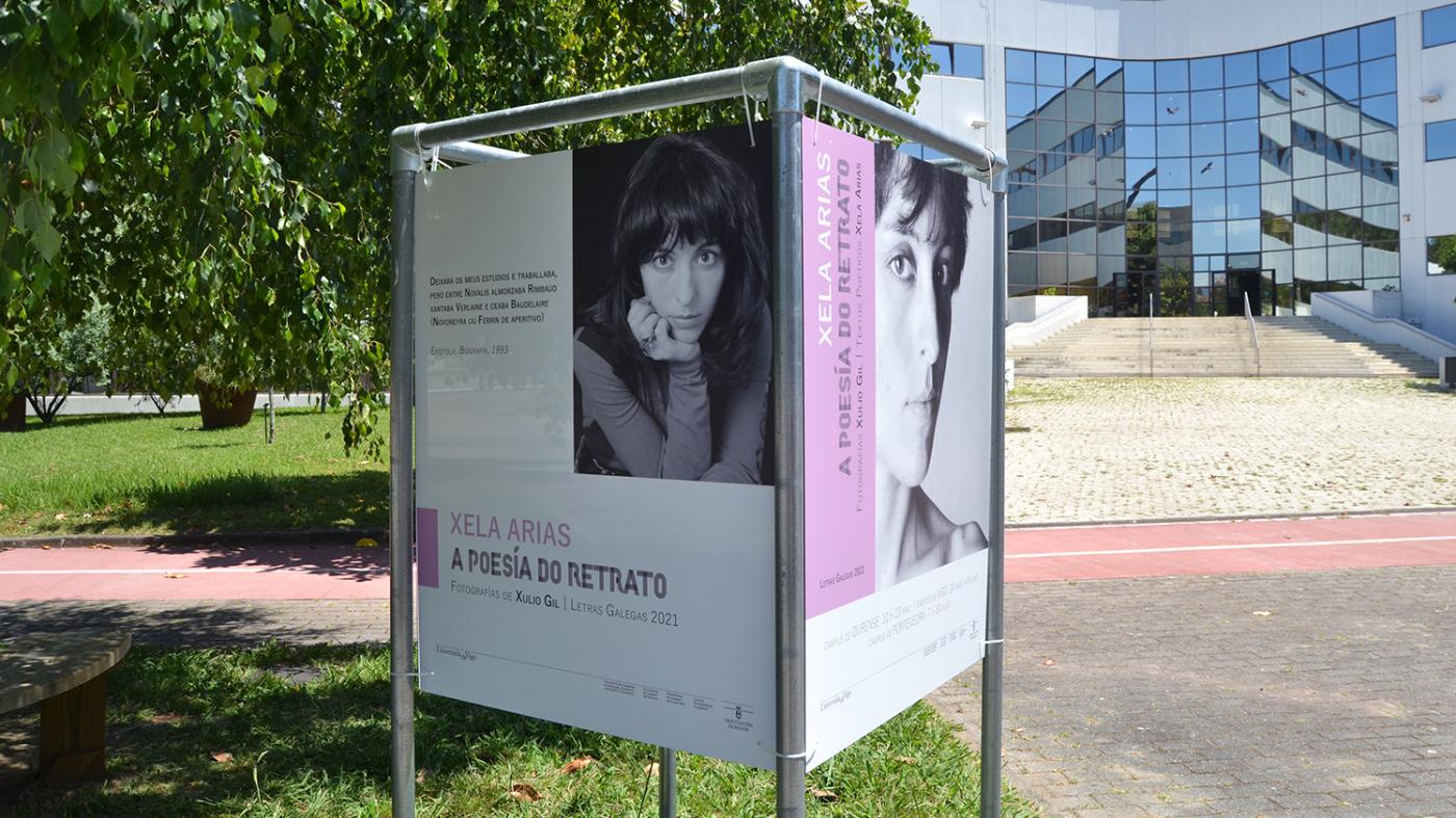 As miradas e os versos de Xelas Arias espállanse polo campus