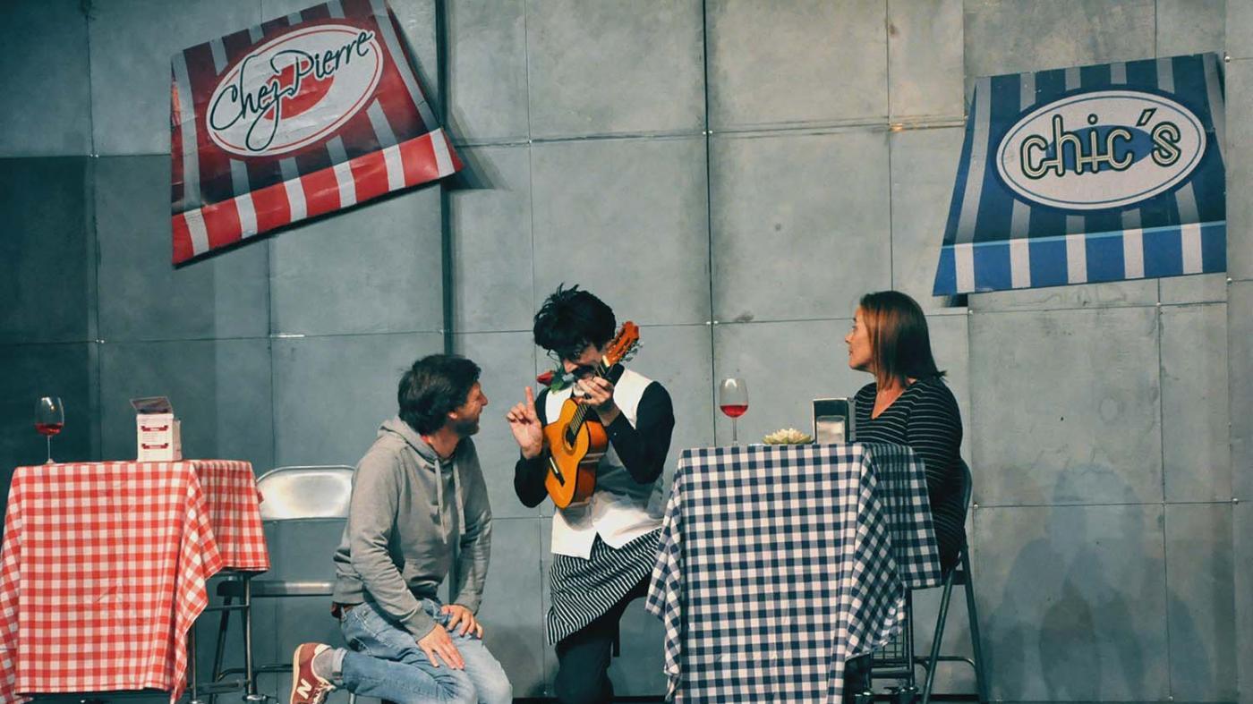 Os 'Chefs' de Yllana fan do Teatro Vidal Bolaño o seu restaurante