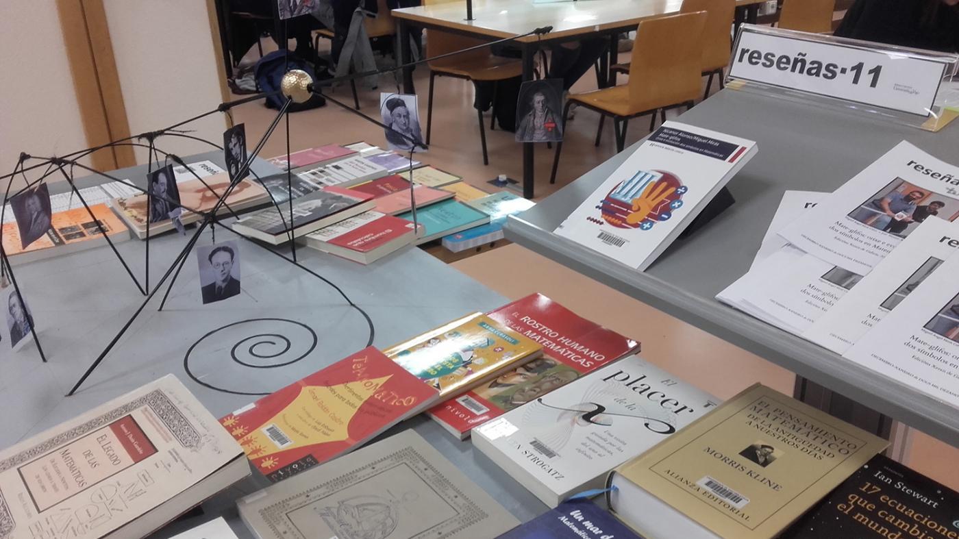 'reseñas' regresa en decembro cunha mostra centrada na orixe e evolución dos símbolos matemáticos, en galego 