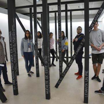 Alumnado do CPI José García de Mende achégase ao campus para coñecer a Sala Alterarte