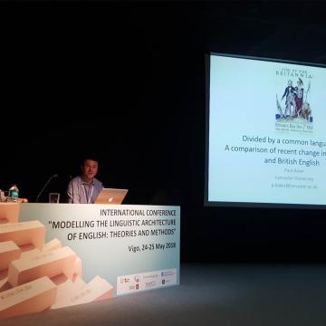 A arquitectura da lingua inglesa modélase en Vigo