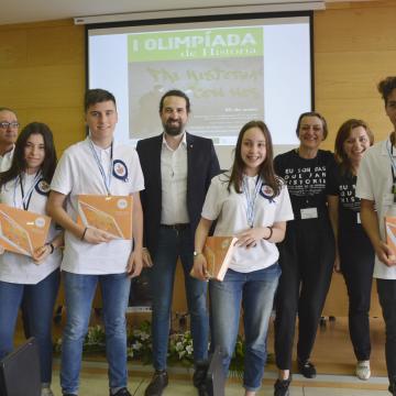 O CPR Padre Feijoo Zorelle gaña a I Olimpíada de Historia 