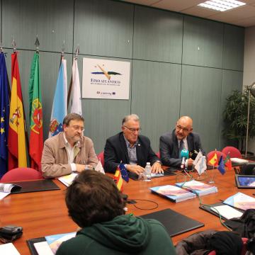 Presentación do informe do Eixo Atlántico sobre lumes forestais