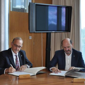 A Universidade estreita lazos coa Federación Galega de Fútbol