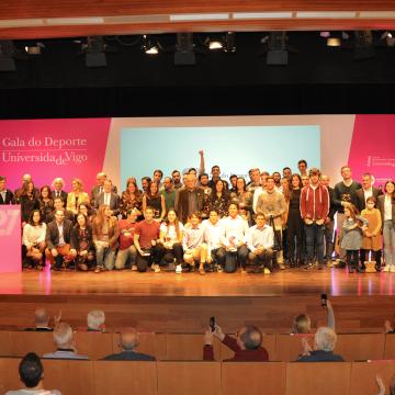 O esforzo, a solidariedade e a constancia triunfan na Gala do Deporte Universitario