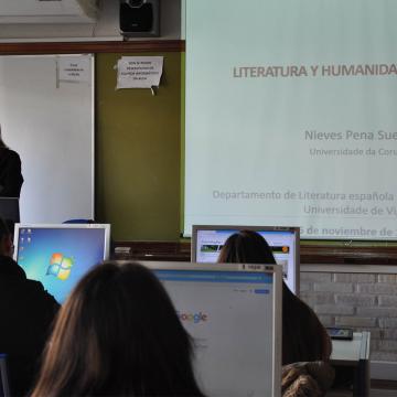 Nieves Pena: “A día de hoxe non se pode estudar humanidades sen apoio tecnolóxico”