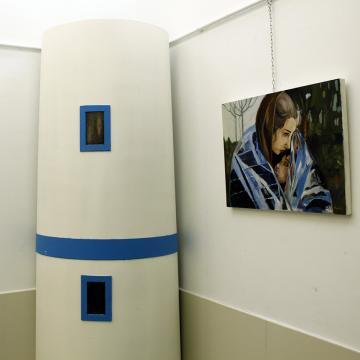 O alumnado de Belas Artes proxecta as súas creacións en Marín e Cangas
