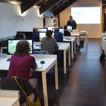 Un taller inicia ao alumnado no principal sistema de creación de páxinas web