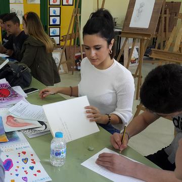 Alumnado do campus e do IES de Mos dialoga en cadernos "artivistas”