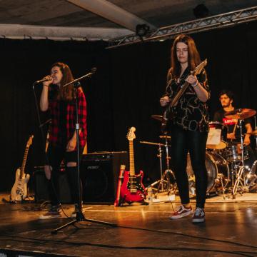 Búscanse novas e novos inquilinos para o local de ensaio do campus