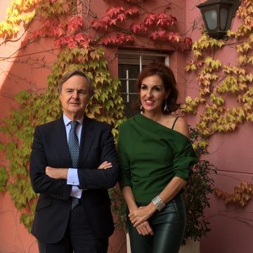 A profesora Ana Soler recibe o premio ao mellor libro de artista por un traballo “complexo e sincero”