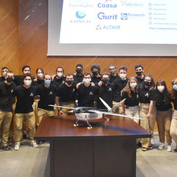 O equipo de aeromodelismo da UVigo constrúe o seu primeiro prototipo