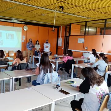O curso de especialistas en autonomía de mozas e mozos tutelados xa está en marcha