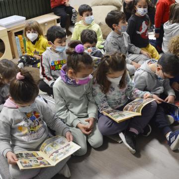 O campus colabora co CEIP Mestre Vide nun proxecto sobre o cómic como ferramenta educativa
