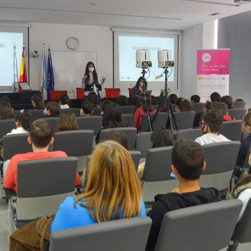 Escolares de catro colexios de Vigo achéganse ás matemáticas dun xeito “comprensible, divertido e atractivo”