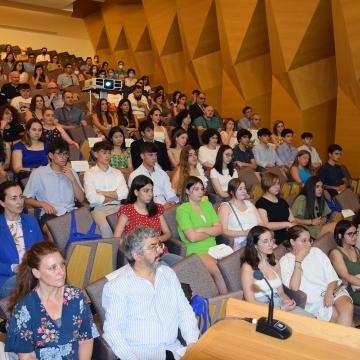 Entrega de diplomas ao alumando do STEMBach, Bacharelato de Excelencia en Ciencias e Tecnoloxía