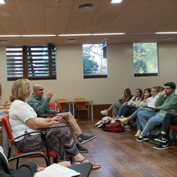 A Aula Aberta de Educación e Traballo Social arranca falando das “infancias invisibles”