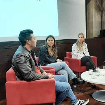 Un coloquio explora os camiños antes e despois do éxito