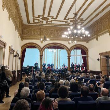 O coro do campus enche o Liceo cos seus “cantos no inverno” 