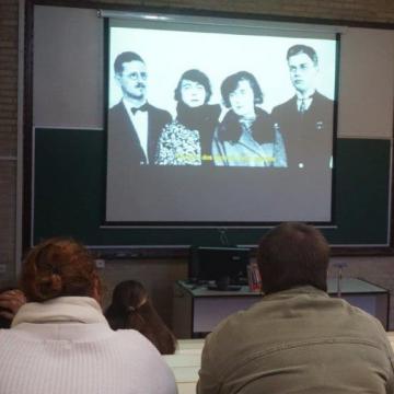 Unha proxección e un conversa conmemoraron hoxe na FFT o centenario ‘do artefacto literario moderno por excelencia’ 